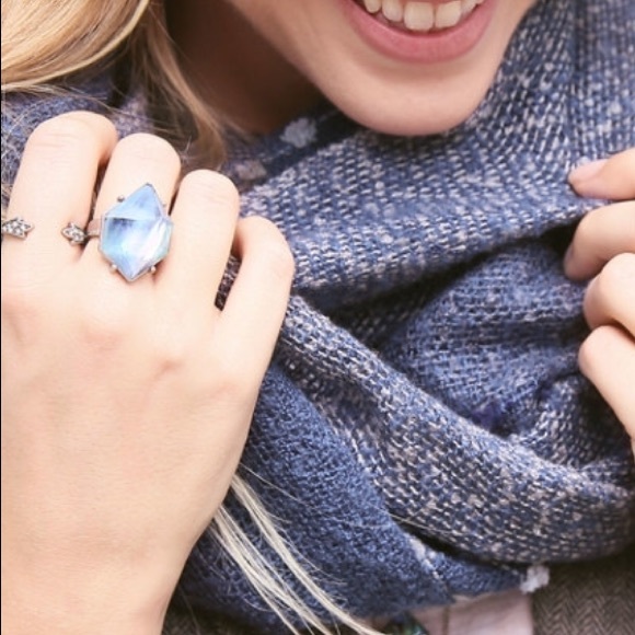 Chloe + Isabel Jewelry - 🚨Final Price Chloe + Isabel Rue Royale Size 7